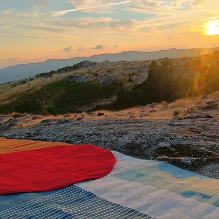 Tienda De Campana En Ecoaldea Vegana Espiral En Plena Naturaleza Con Comida Y Cena Incluida خيمة فخمة *