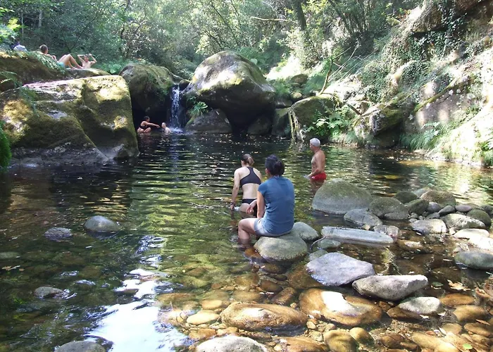 Tienda De Campana En Ecoaldea Vegana Espiral En Plena Naturaleza Con Comida Y Cena Incluida Lyxtält Passos (Braga)
